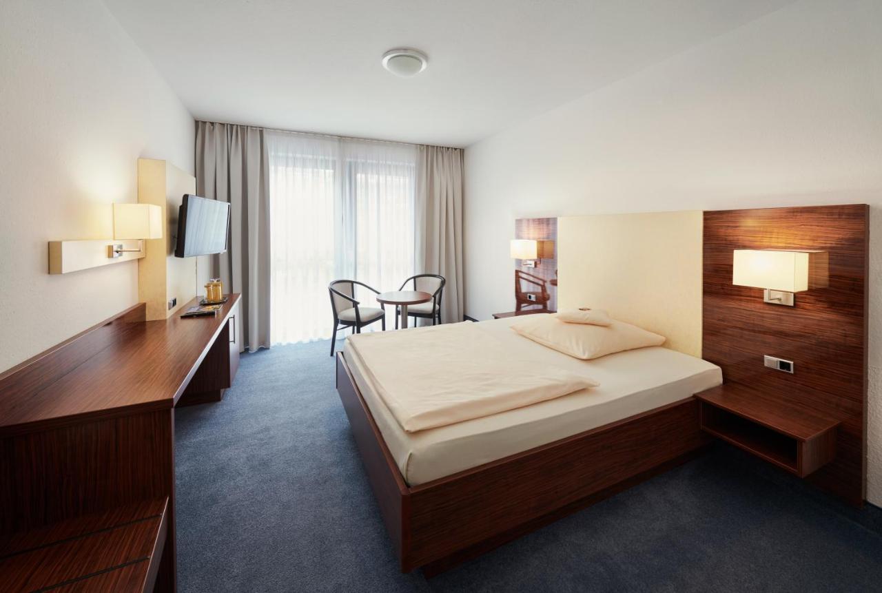 Stadthotel Am Wasen Stuttgart Exterior photo
